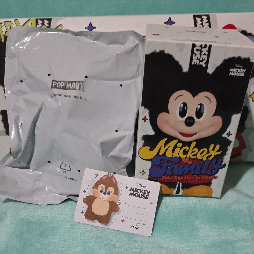 LABUBU (CHIP) Mickey‎ Family Keychain.